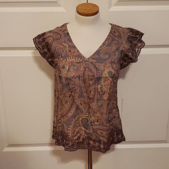 Daniel Rainn Short Sleeve V Neck Embroidered Trim Top Sz Small - Picture 1 of 4